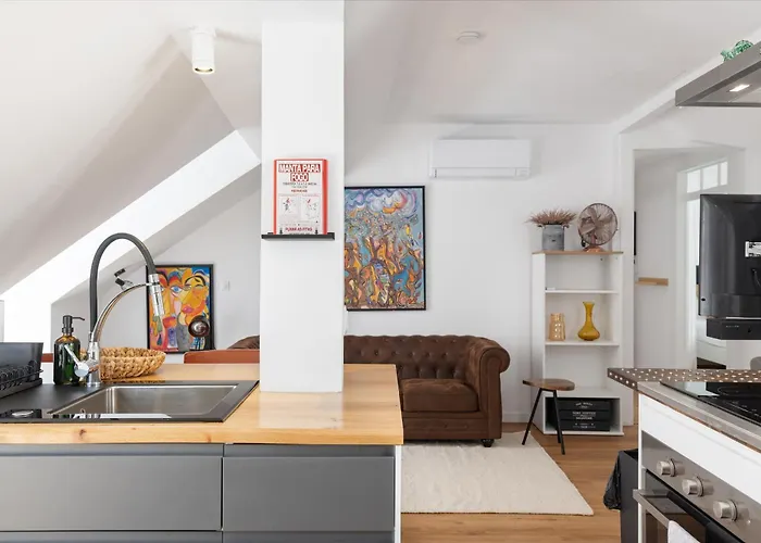 Historical Gem In Bairro Alto