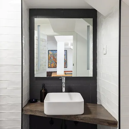 Historical Gem In Bairro Alto Lisboa