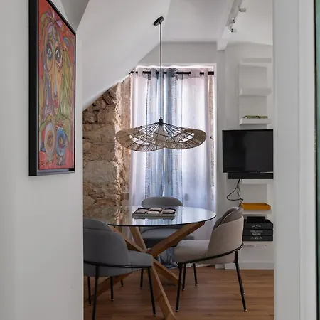 Historical Gem In Bairro Alto Appartement Lisboa